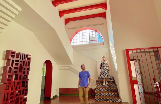 Architecture of Luis Barragan Walking Tour with Street Food