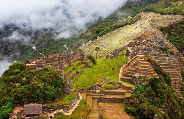 Machu Picchu 3 Day Tour Llama Picnic and Sacred Valley Adventure