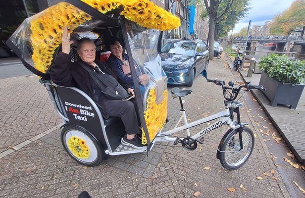 2 Hours Private Amsterdam Rickshaw Tour
