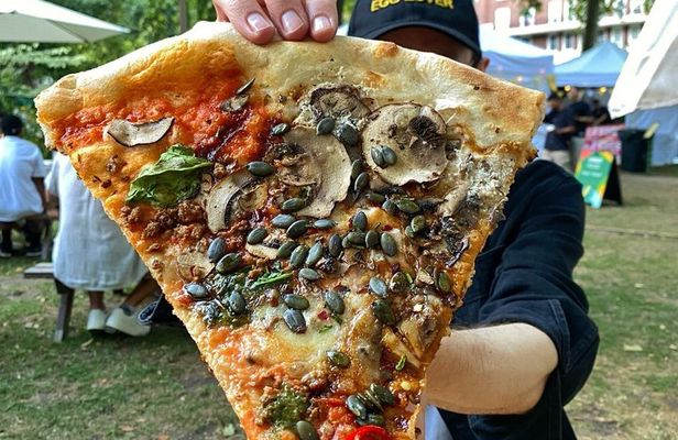 Food Walking Tour & Treasure Hunt, Mayfair, London