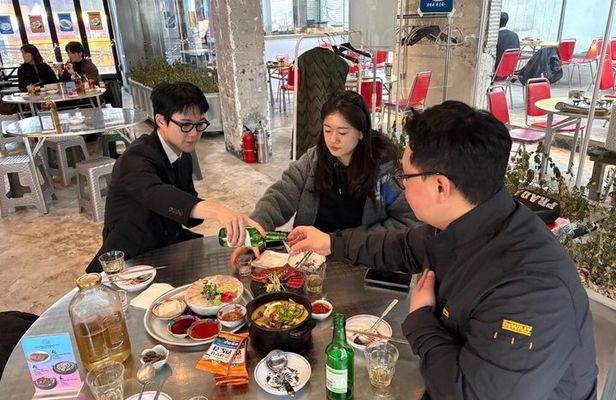 Soju Bomb 101: Master Korean Drinking Etiquette & Karaoke