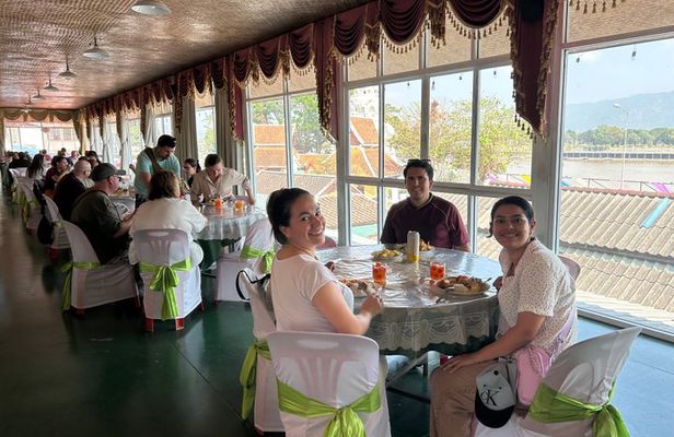 ChiangRai Guided 7 Major Sites+Buffet Lunch #All ticket included