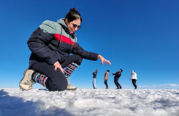 Private Tour to Uyuni Salt Flat Full Day at Sunset