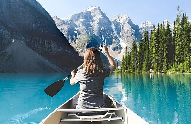 Lake Louise and Moraine Lake shuttle 2.5hours each from Banff