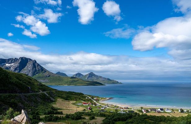 Private Road Trip Tour to Grotfjord