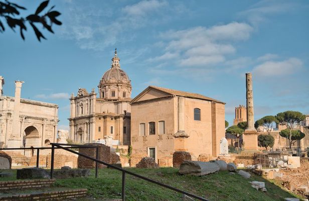 Ancient Rome Tour with Colosseum Optional Access
