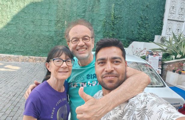 12 Day Udaipur Jodhpur Jaisalmer Bikaner Jaipur and Agra Tour