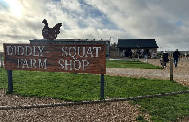 Clarkson’s Farm Tour (Max 7 Guests): Diddly Squat & Farmers Dog