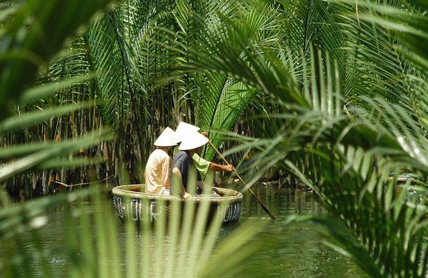 Hoi An Ancient: Coconut Forest, Local Dinner & Lantern Night