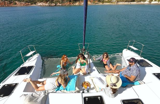 Luxury Catamaran Morning Private & Greek Gastronomy in Athens