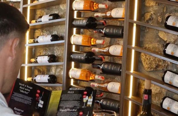 Berat Old Town Walk, Food & Wine Experience