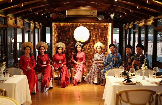 Hue: Dinner Cruise with Live Traditional Music Performance
