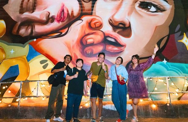 Bangkok Street Food and Night Lights by Tuk Tuk
