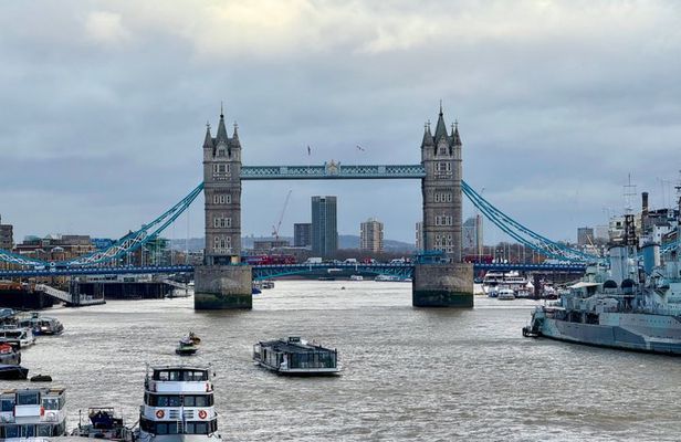 City of London Tour 2,000 Years on the Mile