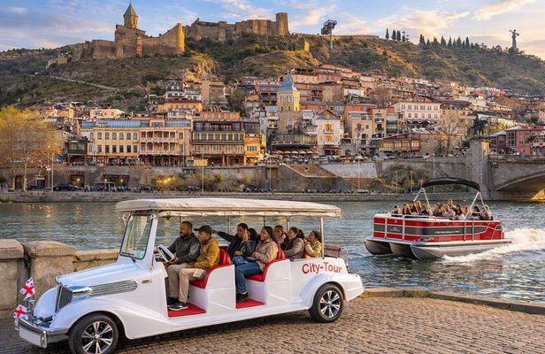 Tbilisi: 2-Day Retro Car City Tour & Kakheti Wine Trip