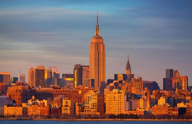 NYC 60-Minute Cruise, Statue of Liberty, Skyscrapers & Bridges