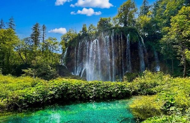 Zagreb: Plitvice Lakes and Rastoke Watermill Village Day Tour
