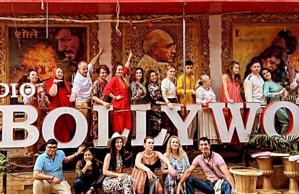 Mumbai Private Bollywood Studio Tour with Transfer