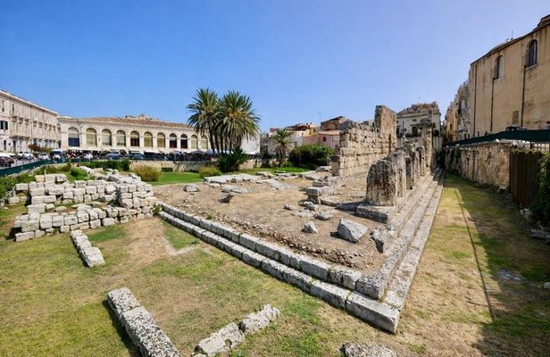 Syracuse Walking Tour: Explore Top Sights & Hidden Gems