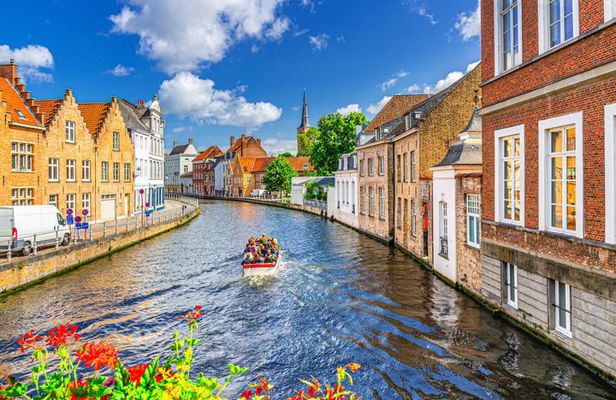 Bruges and Ghent by small group train with boat ride