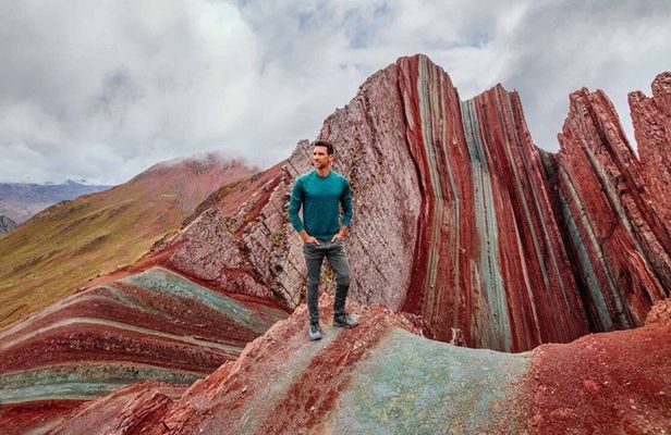 Pallay Punchu Tour Hike Rainbow Mountain and Connect with Nature