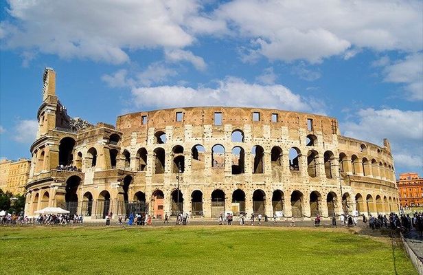 Colosseum & Roman Forum Guided Tour