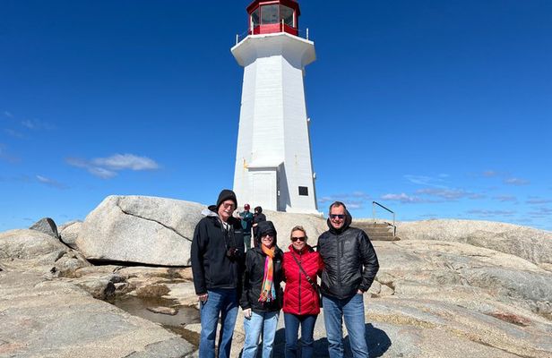 Halifax Historical Tour Peggy's Cove, Mont Blanc Explosion & More