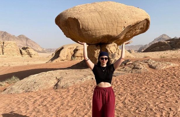 4 Days Jordan Highlights Tour: Amman, Petra, Wadi Rum & Dead Sea