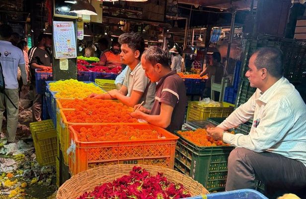 Mumbai at Dawn Authentic Morning Experience 