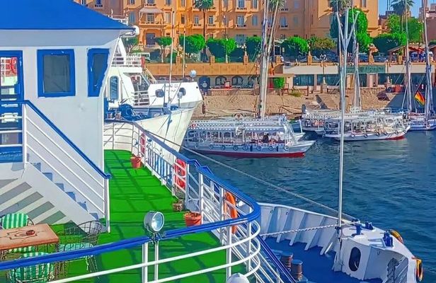 4 Day Luxury Nile Cruise Aswan with Hot Air Ballon & Abu Simbel