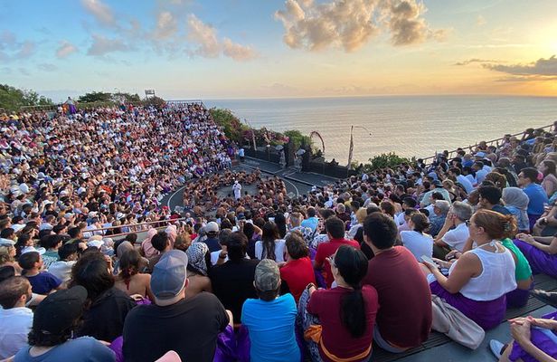 Uluwatu Private Day Tour: GWK, Melasti Beach & Kecak Fire Dance