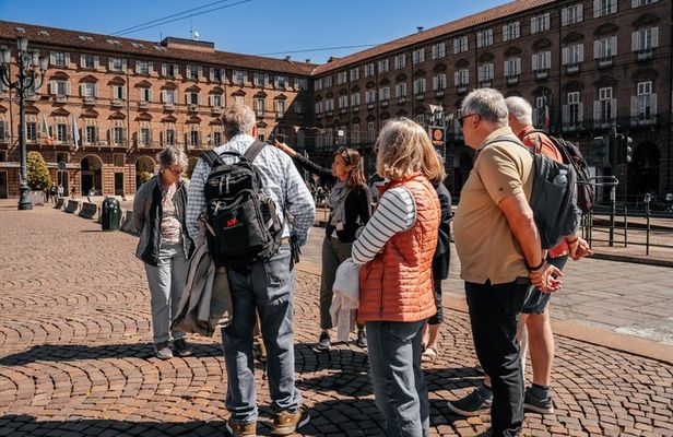 Turin: Small-group Walking Tour of Top City Highlights