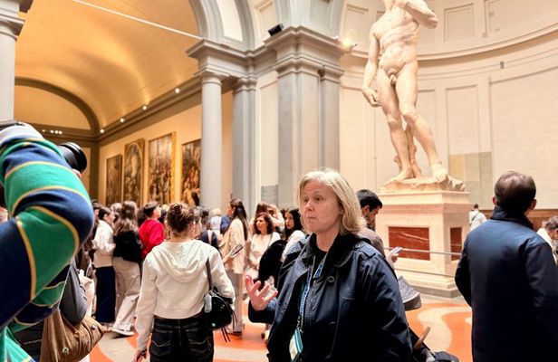 Uffizi & Accademia Timed Entry: Small Group Duomo Walking Tour