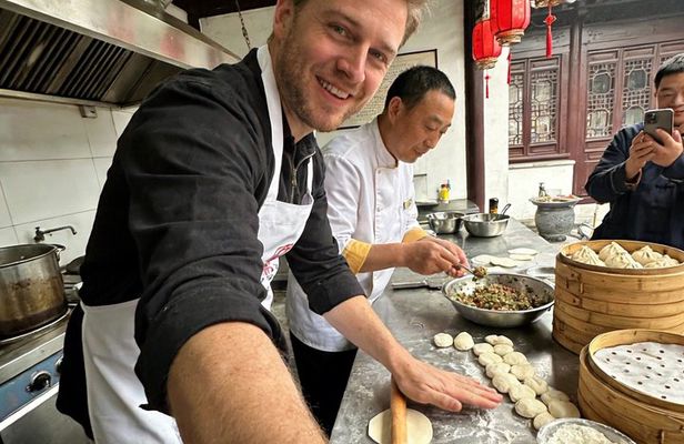【ChinaGem】Shanghai Xiaolongbao Cooking Class with Instructor