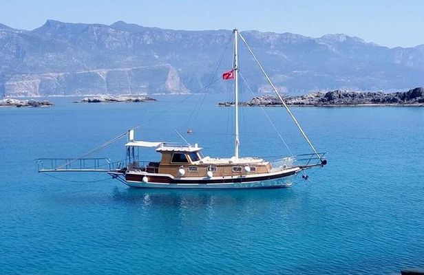 Private Oludeniz Boat Trip Sunset or Morning Tour for 8 people