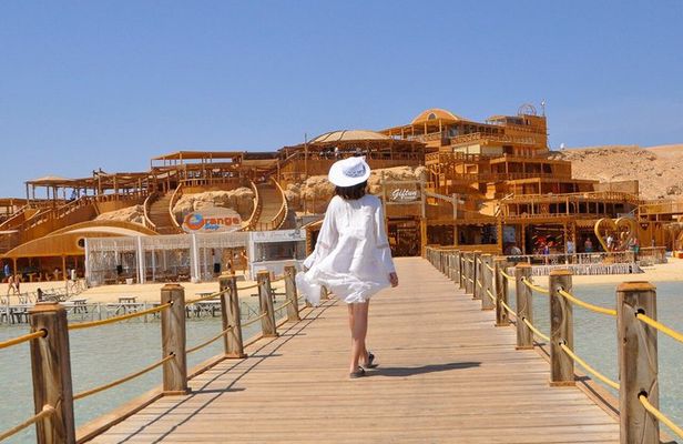 Hurghada Premium Orange Island Cruise with Lunch and Transfer