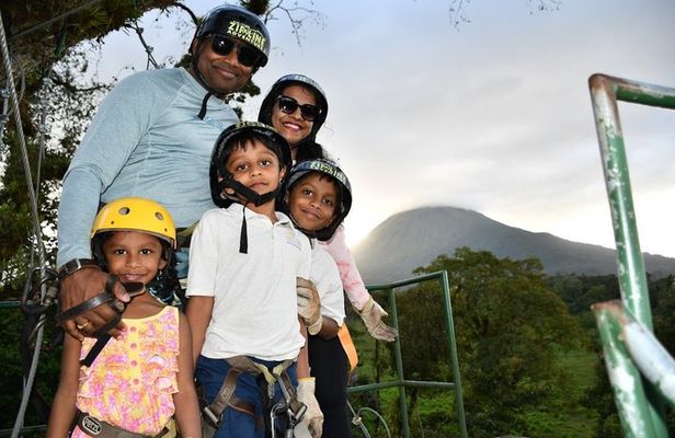 La Fortuna Sunset Zipline and Night Walk Tour