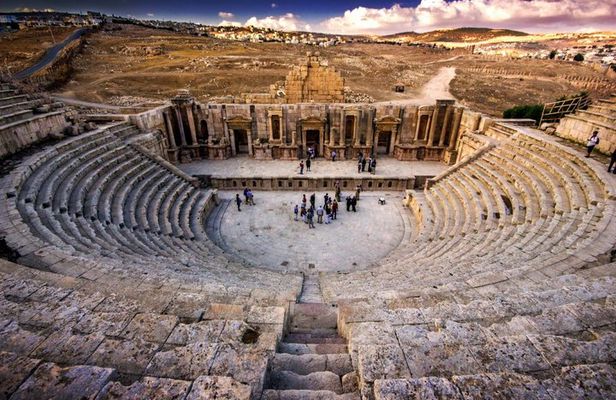 Jerash and Dead Sea Private Guided Tour
