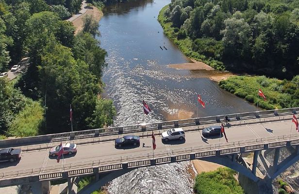 Turaida and Sigulda Day Trip with Local Guide from Riga