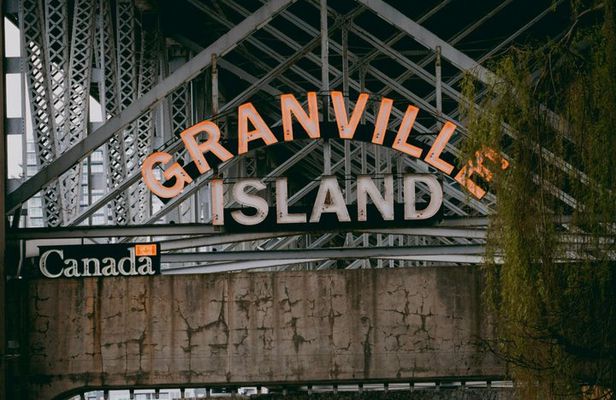 Private Vancouver Tour with Capilano Suspension Bridge