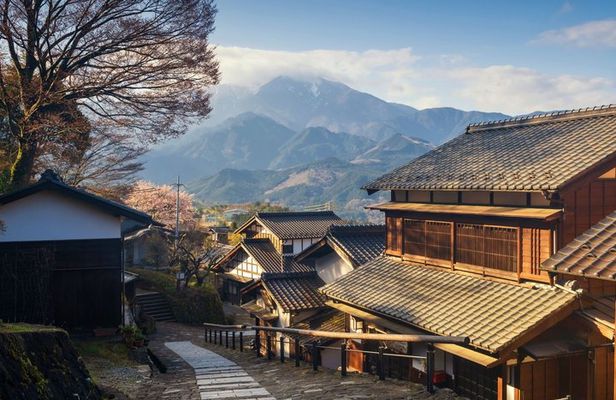 Nakasendo Trail and Post Towns Private Hike from Nagoya
