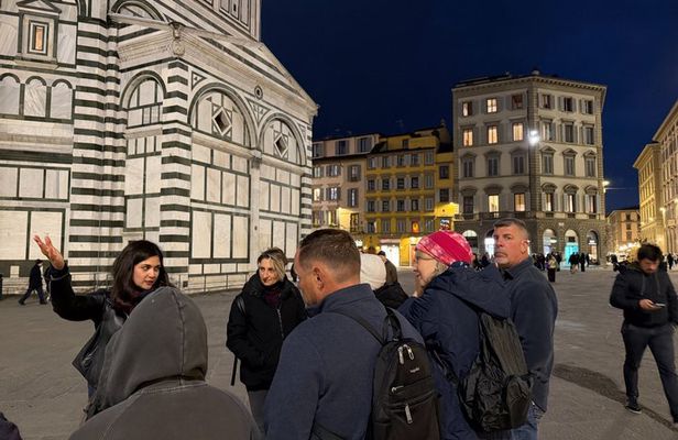 Florence Ghost & Crime Tour: Legends Murders with Tastings & Wine