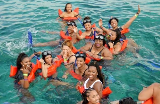 Negril: Family Sunset Catamaran Cruise Snorkeling & Ricks Cafe