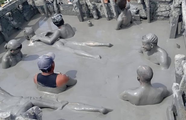 Mud Volcano + Beach Club Experience with Lunch Cartagena