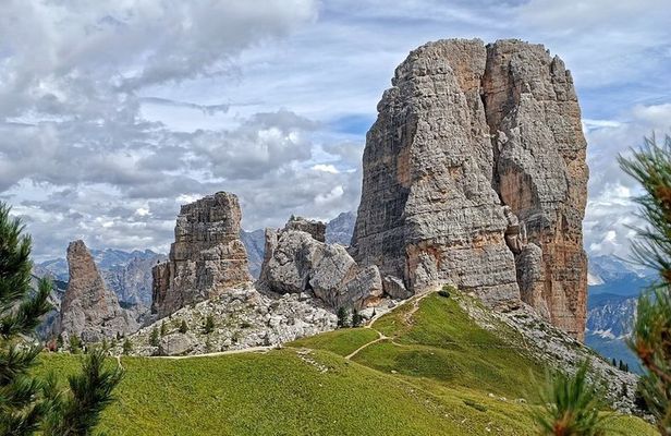 Private Guided Hiking Tour in the Dolomites of Cortina