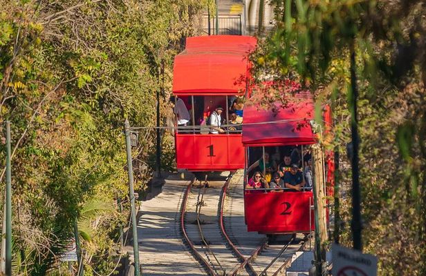 Santiago Pass : Bus, Cerro San Cristobal and the Best Tours