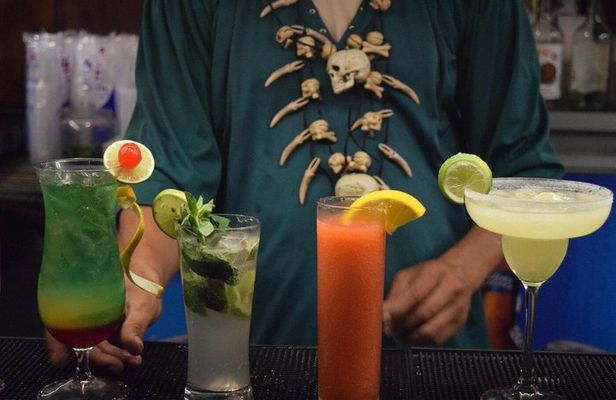 Couples Special! Chichen Itza Tour and Pirate Dinner & Show