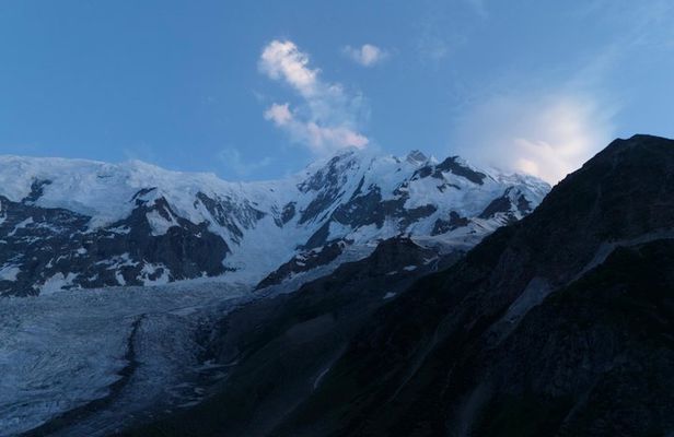 Rakaposhi Base Camp Trek and Hunza Valley 8 Days Adventure
