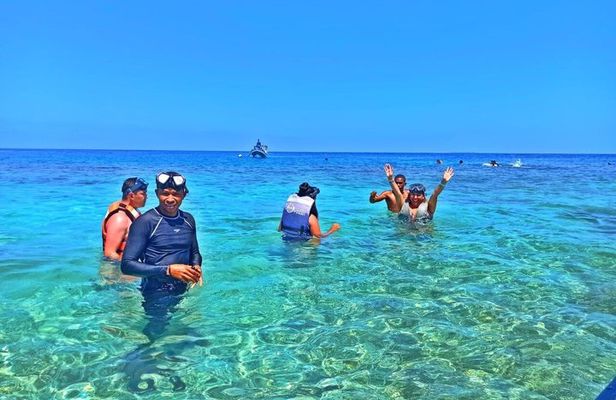 4 Islands Tour Cartagena with Snorkel, Cholon & Lunch
