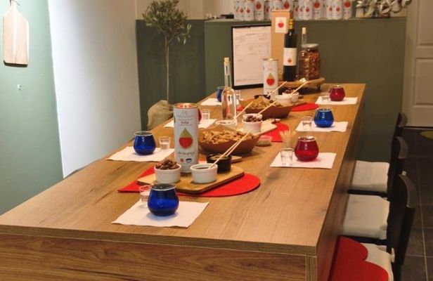 Thessaloniki: Cretan Olive Oil Tasting Experience